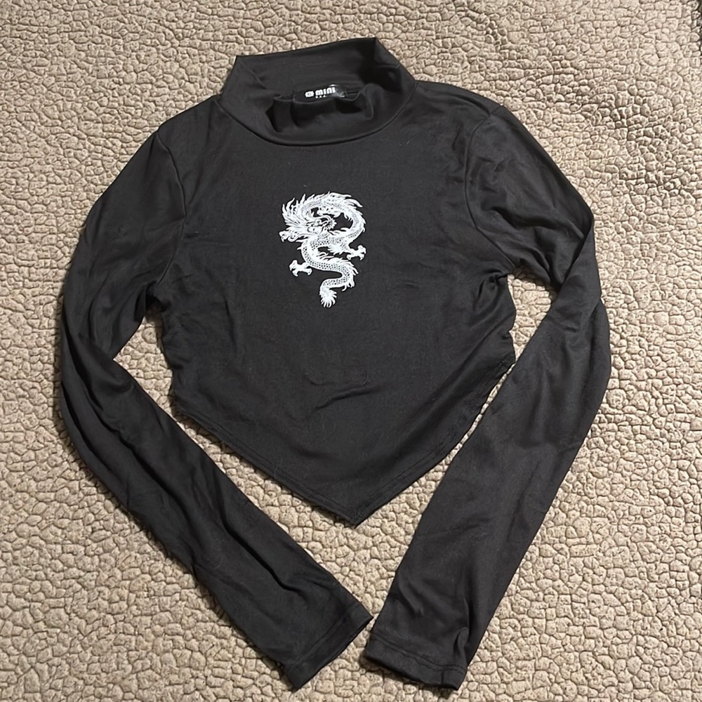 Extra Small Black Dragon Crop Top